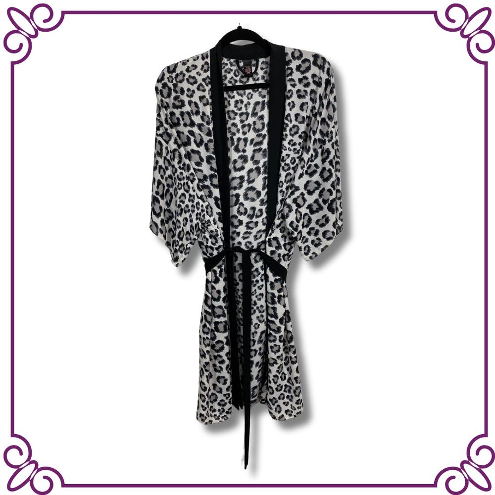 Victoria's Secret Black & White Animal Print Handkerchief Kimono Robe MEDIUM